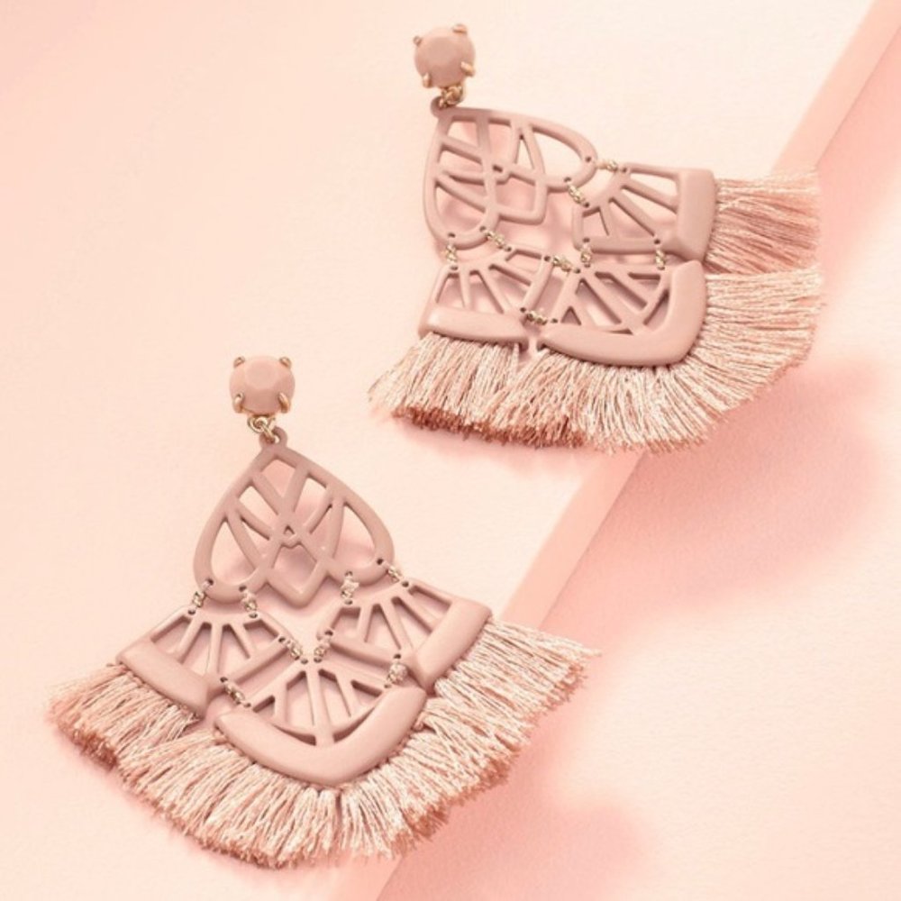 :: Stella & Dot | Blush Alexandria Chandeliers - Picture 15 of 15